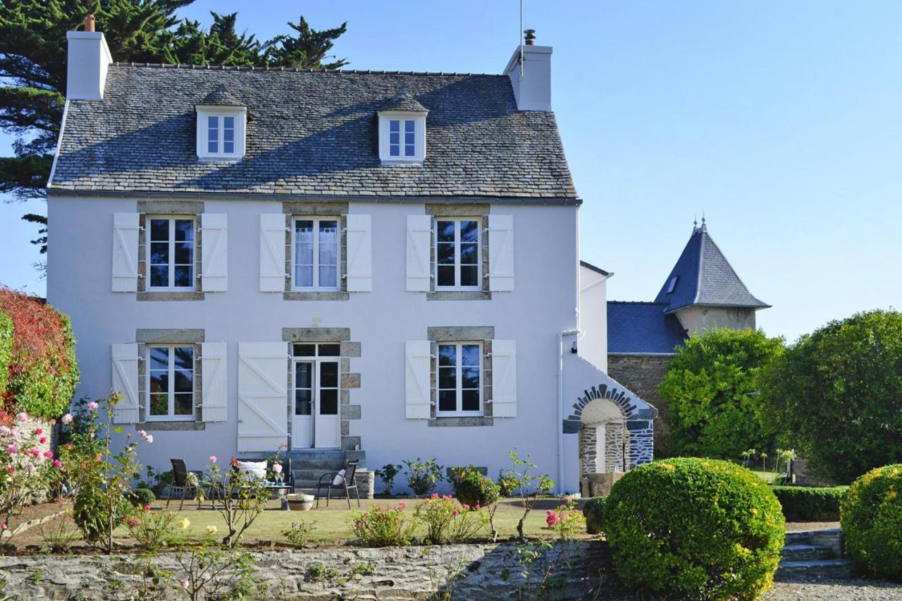 Villa In Locquirec With Garden Exterior foto